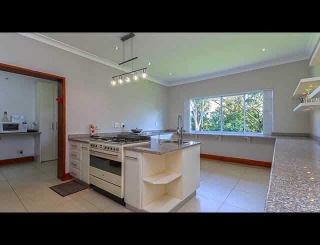 7 BEDROOM HOUSE FOR SALE IN CHELMSFORDVILLE